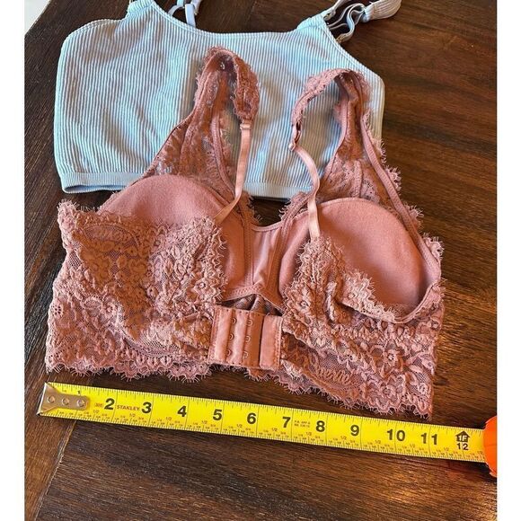 Set of 2 Aerie bralettes - Picture 3 of 9